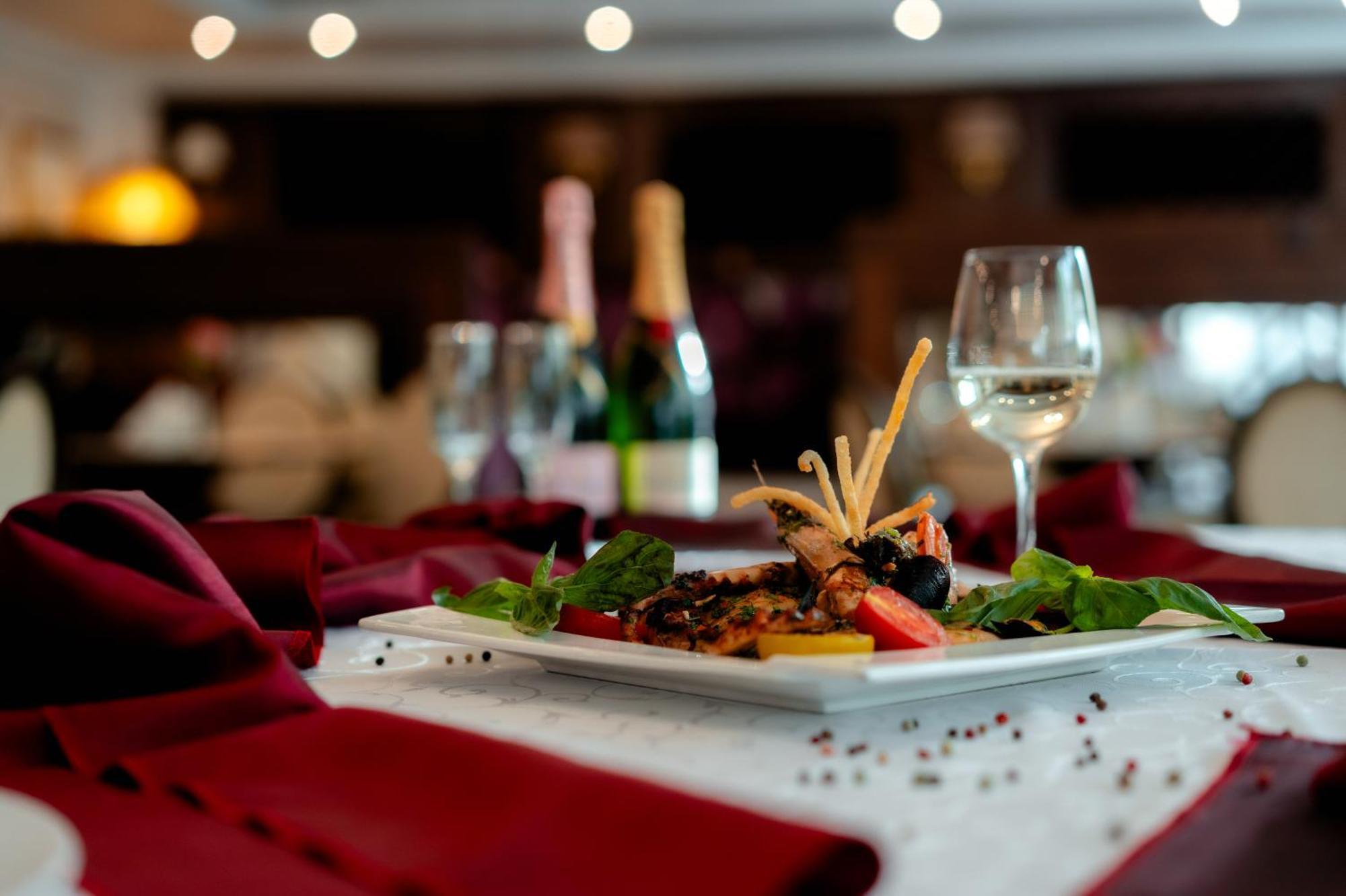 Grand Hotel Sofianu Râmnicu Vâlcea Extérieur photo