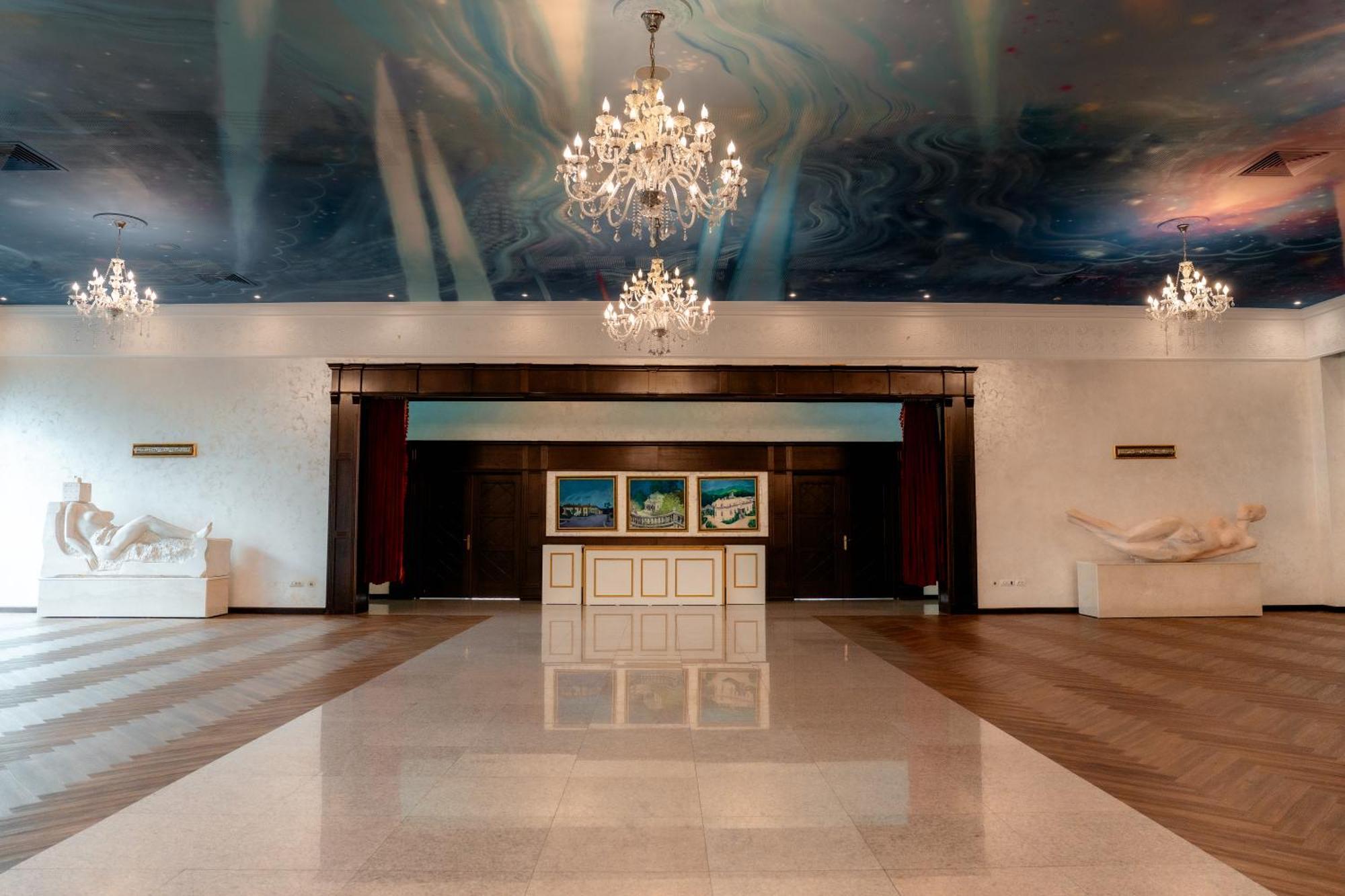 Grand Hotel Sofianu Râmnicu Vâlcea Extérieur photo