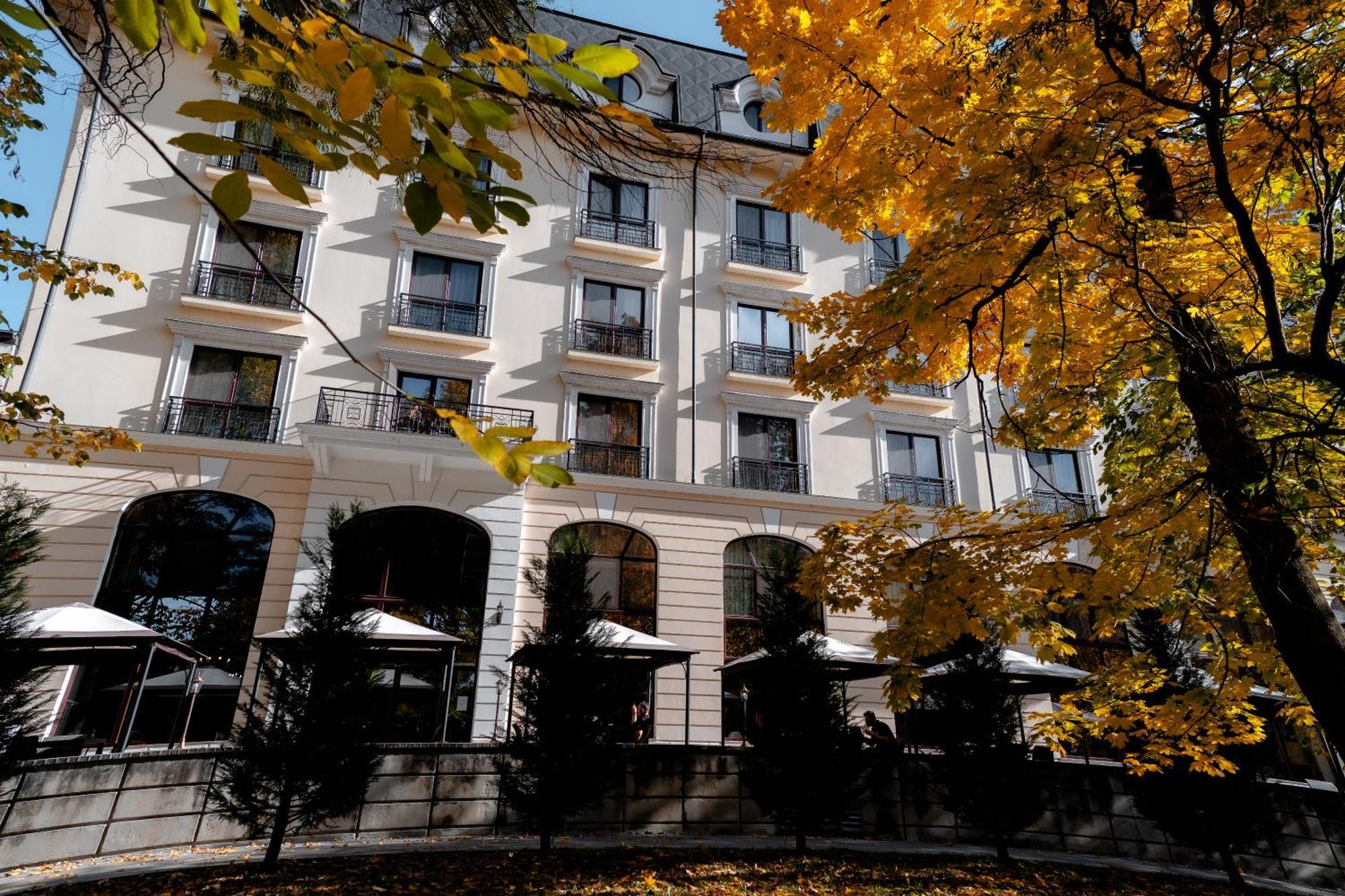 Grand Hotel Sofianu Râmnicu Vâlcea Extérieur photo