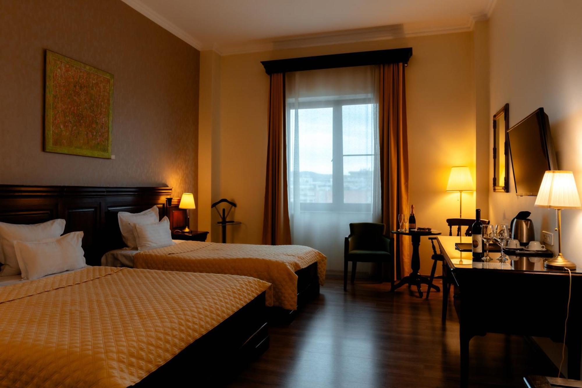 Grand Hotel Sofianu Râmnicu Vâlcea Extérieur photo